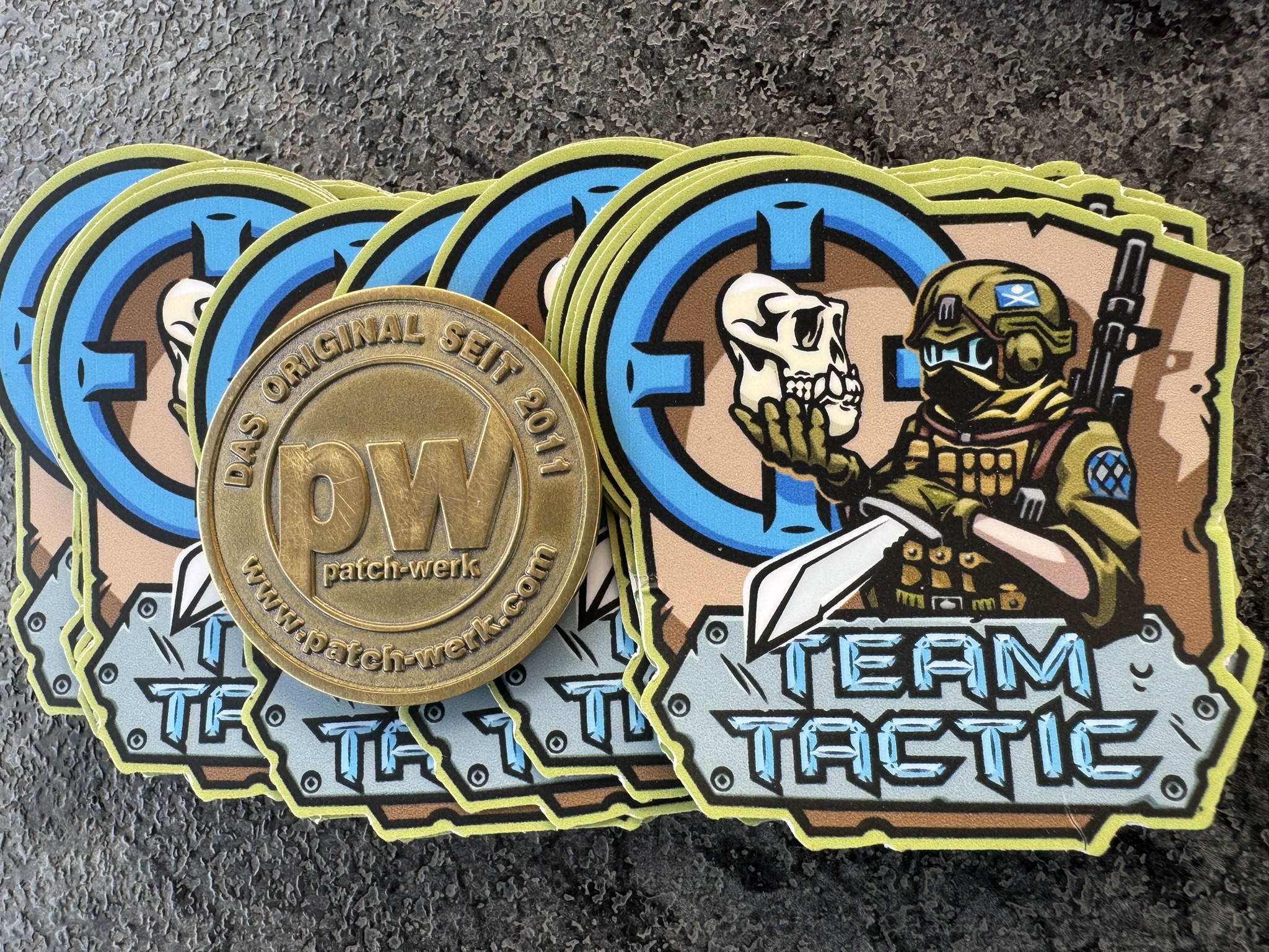 Aufkleber "TEAM TACTIC" – Bild 2