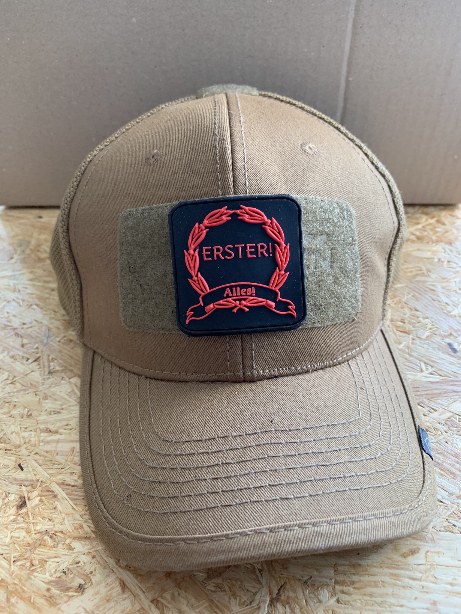 3D Morale Patch: "ERSTER! ALLES!" rot – Bild 3